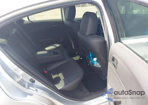 2013 Acura Ilx 2.0L z USA, uszkodzony, nr VIN 19VDE1F34DE010093